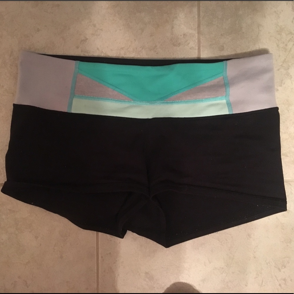 Lululemon reversible shorts